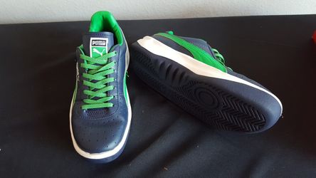 Great Puma low tops, stylish blue and green