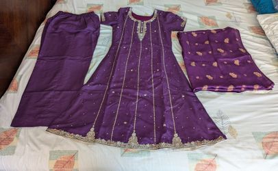 Women's Eid Pakistani clothes