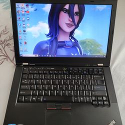 14"inch Intel Core i7 Lenovo Laptop, 750GB HDD, 8GB RAM, Inbuilt Bluetooth, DVD RW📀, SD Card Reader And a WebCam. Windows 10 Installed.
