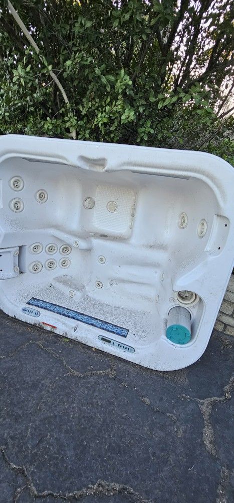 Dimension One Spa's Jacuzzi