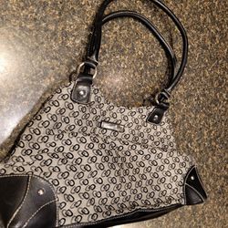 Purse gray interlocking chains print design snap top, double black strap