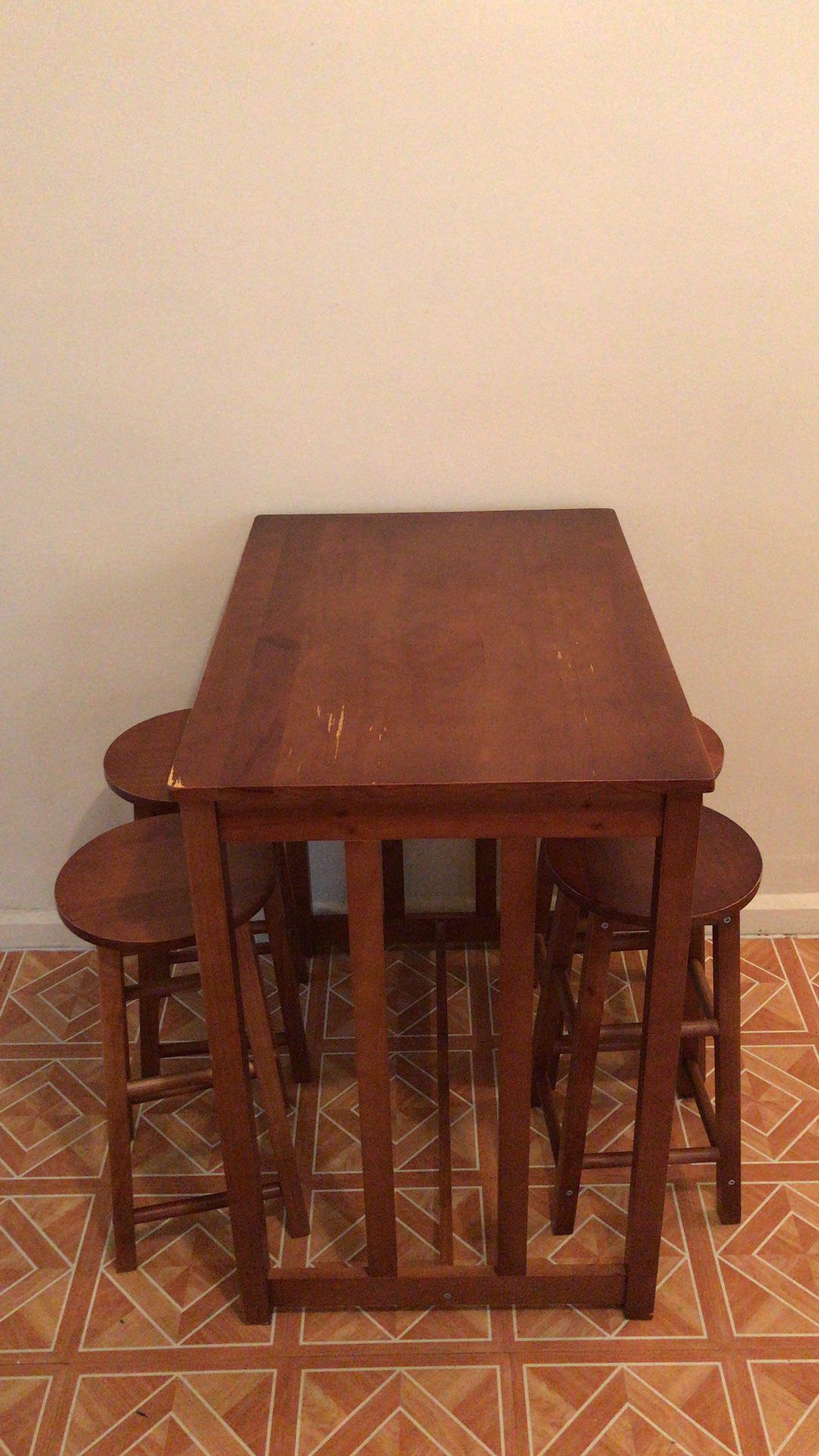 Kitchen table+4 stools
