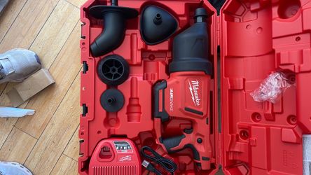 Milwaukee M12 AIR SNAKE
