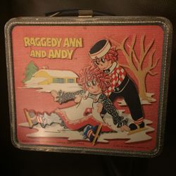 Vintage Raggedy Ann And Andy Metal Lunchbox