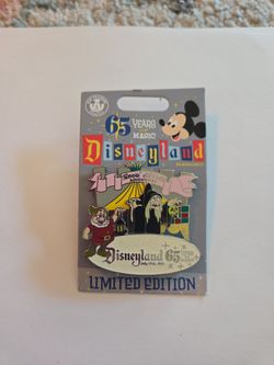 Disneyland 65th Anniversary Snow White Adventures Limited Edition Pin LE