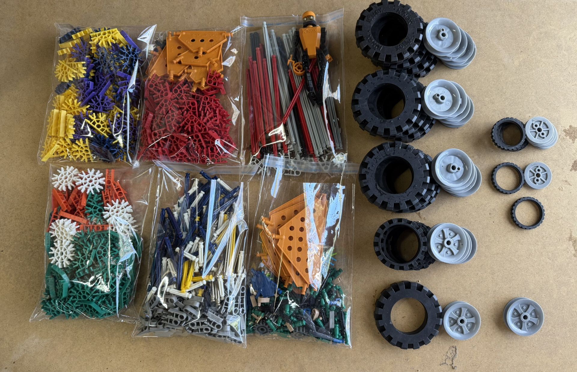 K’nex 4.9lbs Bulk Lot