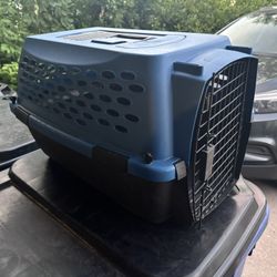 Small dog/ Cat kennel