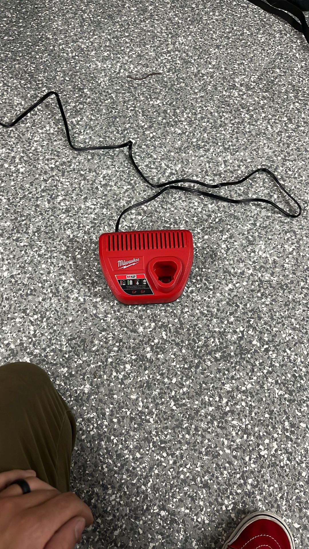 Milwaukee M 12 Charger
