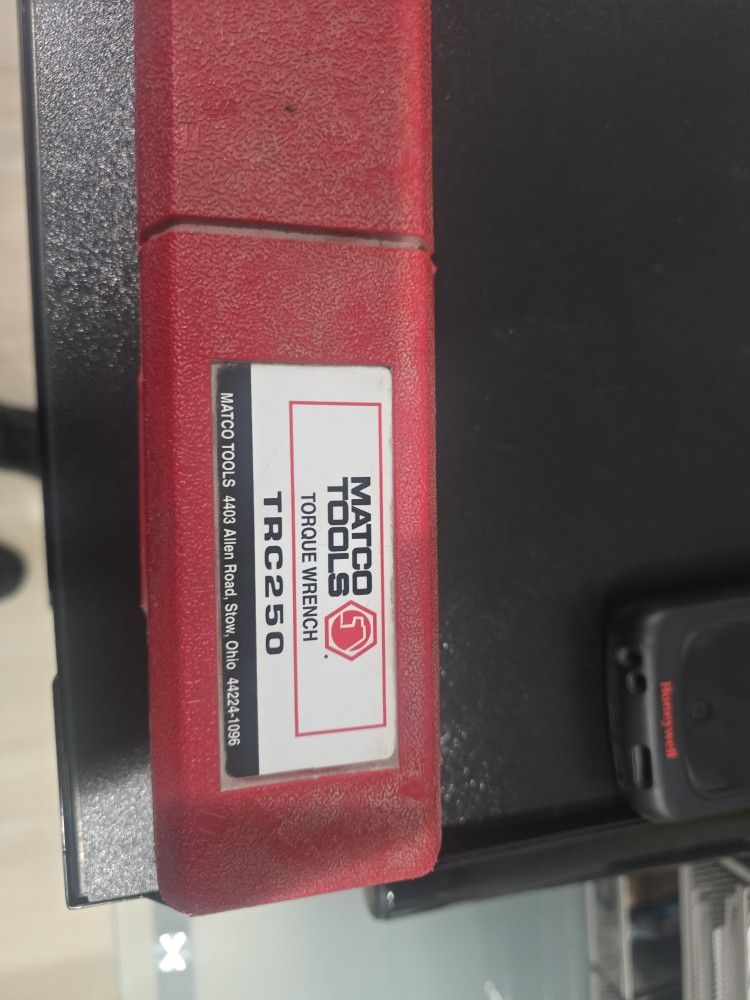 Matco Tools 1/2" Drive 250lb Torque Wrench TRC250A