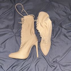 Nude Heels Size 6