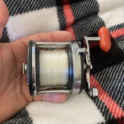 Vintage Penn Surfmaster No 100 Fishing Reel