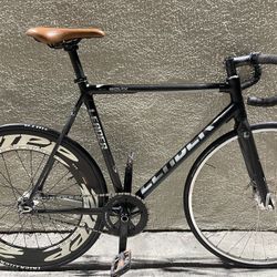 Leader Eqnx Fixie/Track Bike 