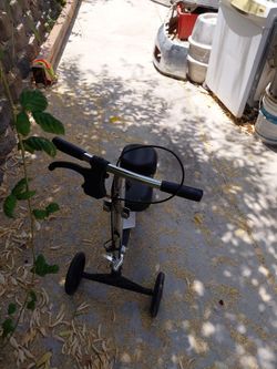 Knee rover rider