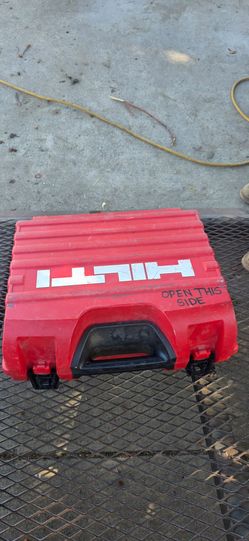 Hilti PR 30-HVS Rotary Laser Level + 2 Batteries & Charger