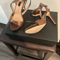 Ann Taylor Heels 7-1/2