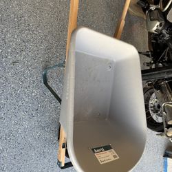 Poly Wheelbarrow 