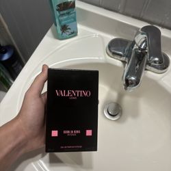 Valentino Perfume