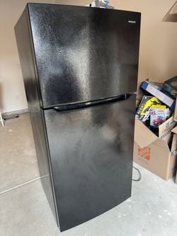 Frigidaire Fridge