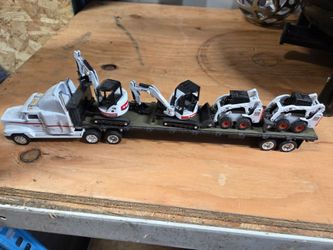 Bobcat Die-Cast Flatbed Truck with Construction Equipment Set