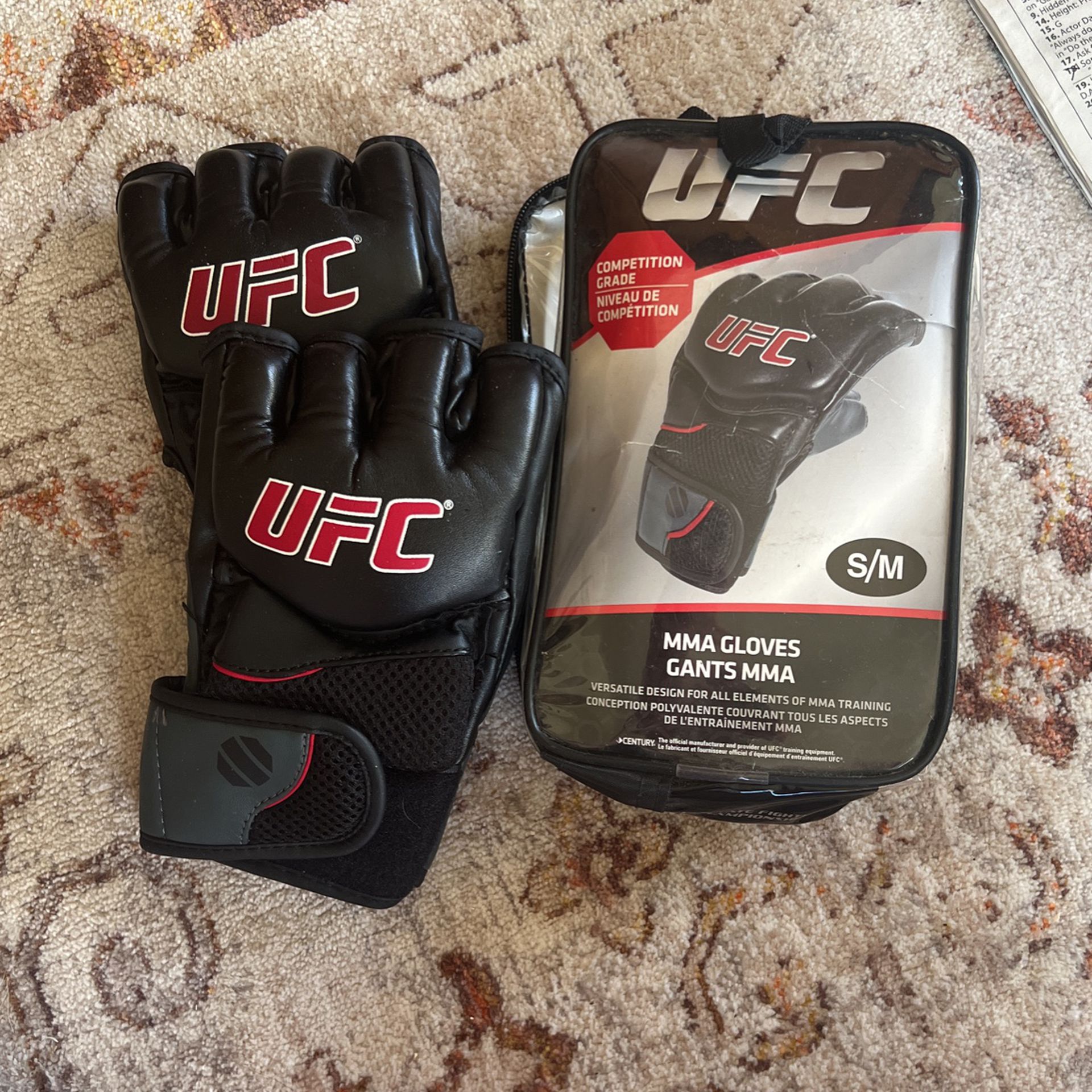 UFC mma gloves, Brand New