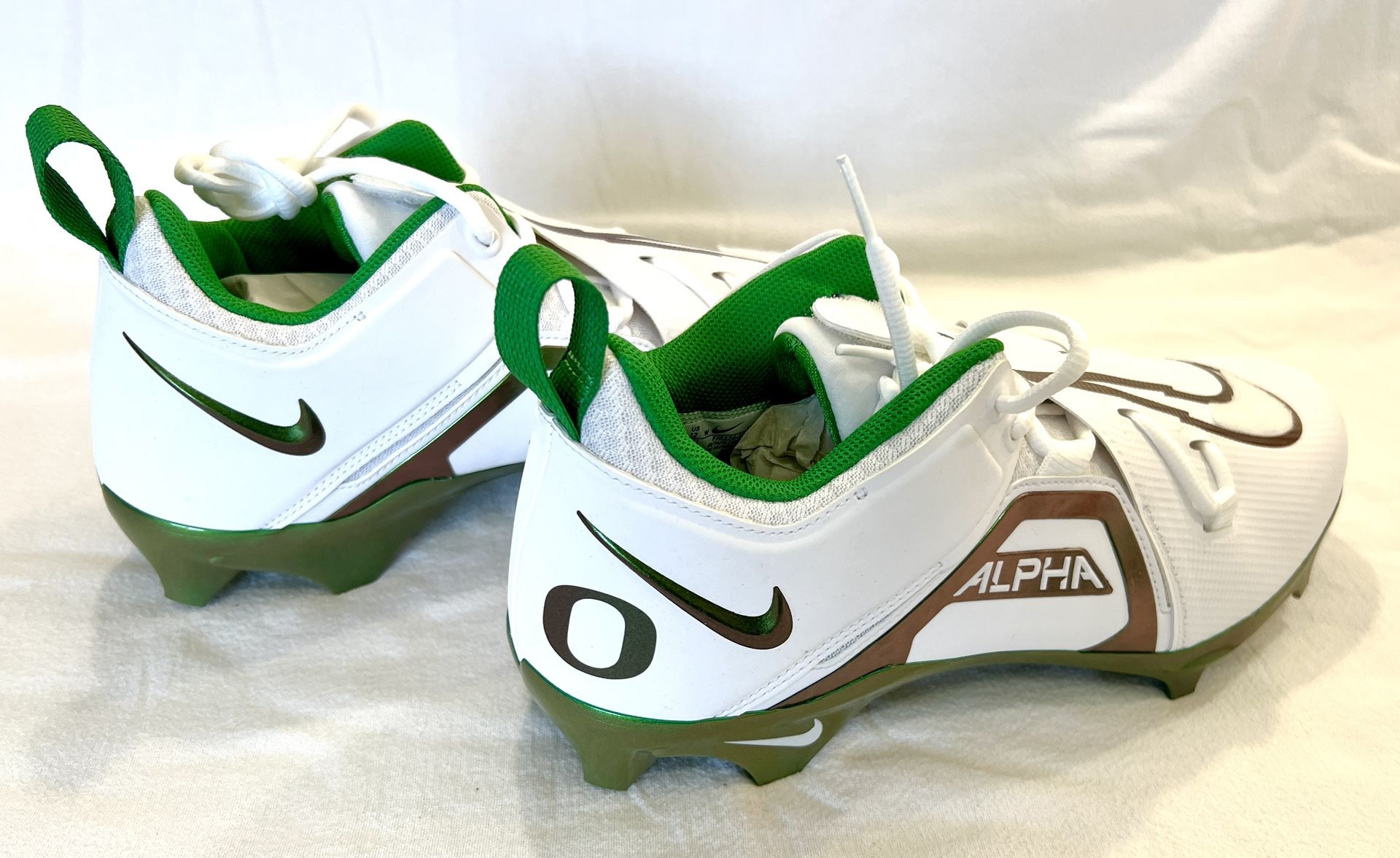 New Nike Oregon Ducks Team Issue Cleats - 12