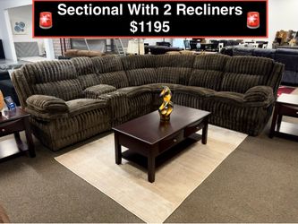 Brand new Reclining Sectional