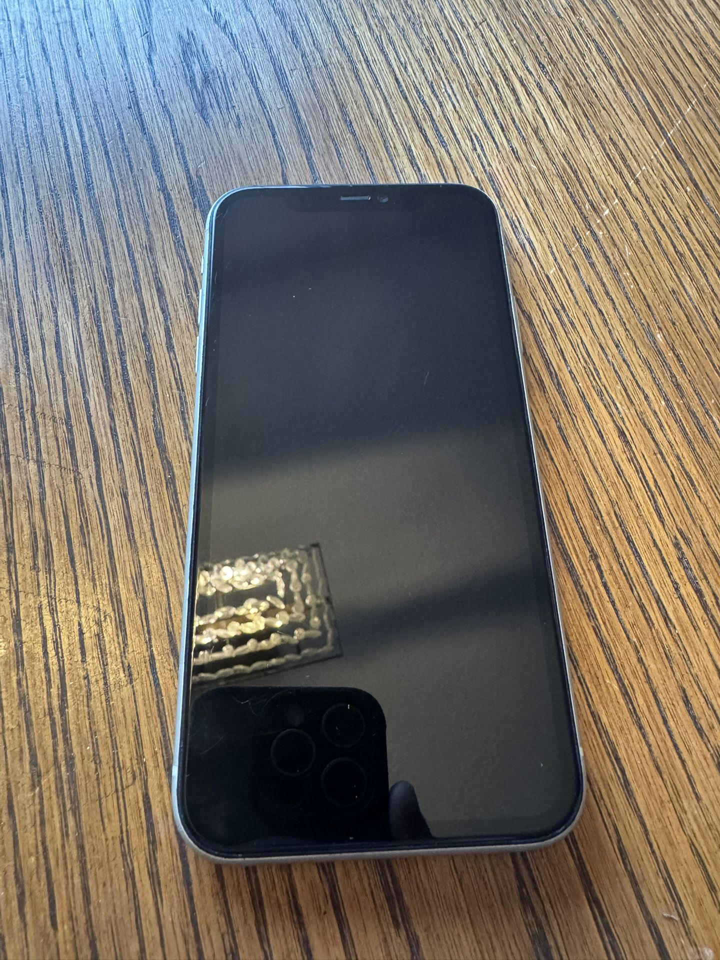iPhone 11 Good Condition