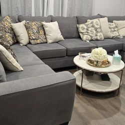 Sectional Couch/lounge 
