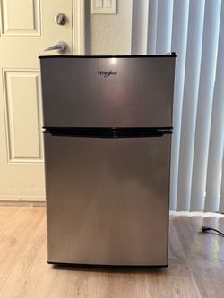 Whirlpool Mini Fridge