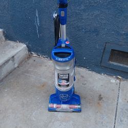 Hoover Swivel Vacuum 