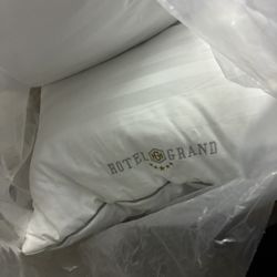 Hotel Grand Pillows 2 pack 