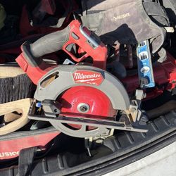 Milwaukee M18 Fuel Circular Saw