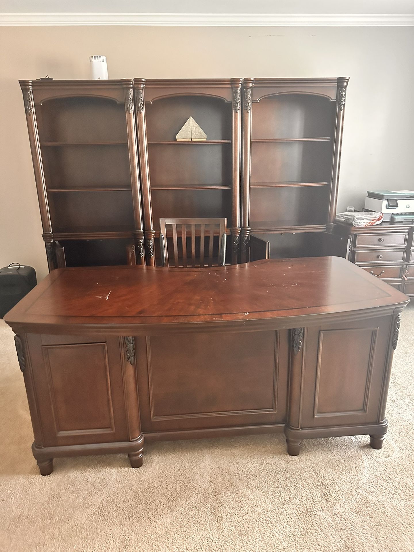 Ashland Executive office set for Sale in Woodbridge, VA OfferUp