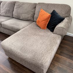 U-shape Sectional
