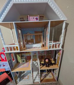 KidKraft Savannah Wooden Dollhouse
