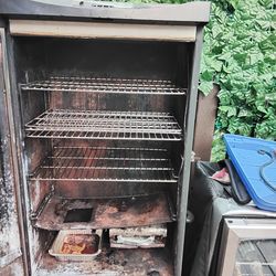 Masterbuilt digital  smoker