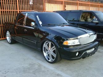 2002 Lincoln Blackwood