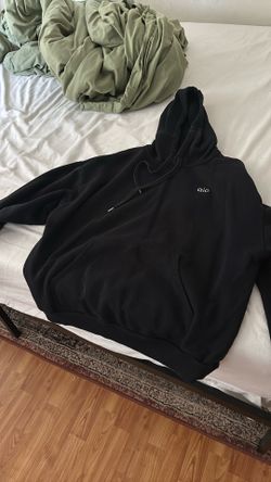 All black hoodie sweatshirt