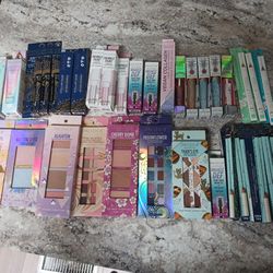 Assorted Make Up PACIFICA BEAUTY