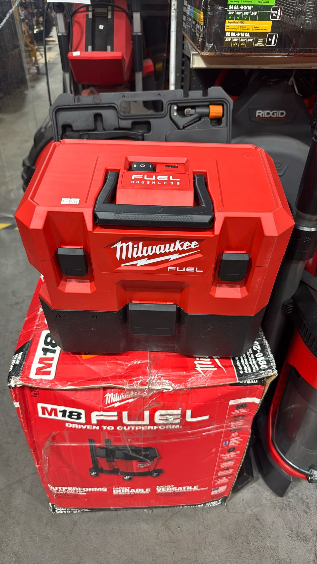 Milwaukee M12 Wet Dry Vac Vacuum Tool Only