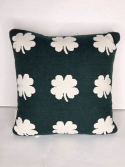 Lucky Lane St Patricks Day Four Leaf Clover Knit Throw Pillow Green Cream 14x14