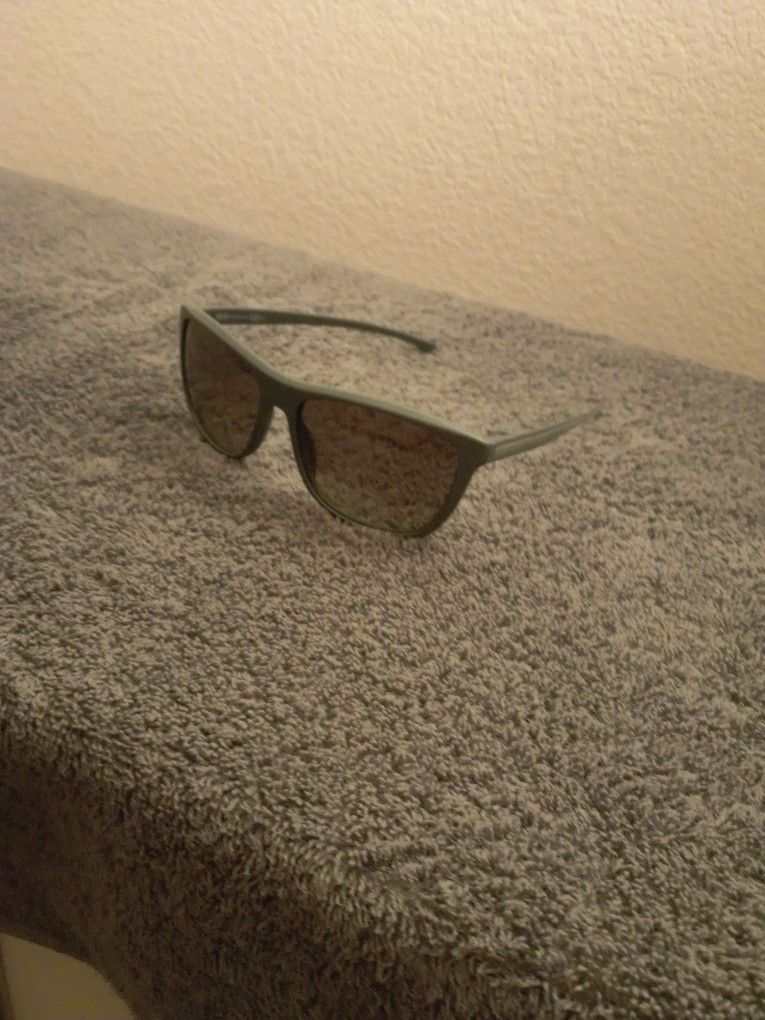 HUGO BOSS SUNGLASSES