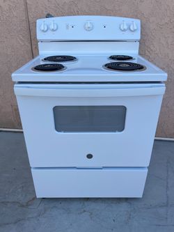 GE White Electric Coil Range Stove Oven