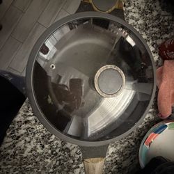 D&W Deane & White 11-inch nonstick frying pan with a lid