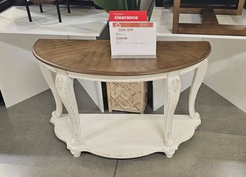 50% OFF Realyn Sofa Table