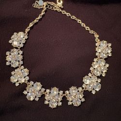 Gold crystal floral necklace-never used 