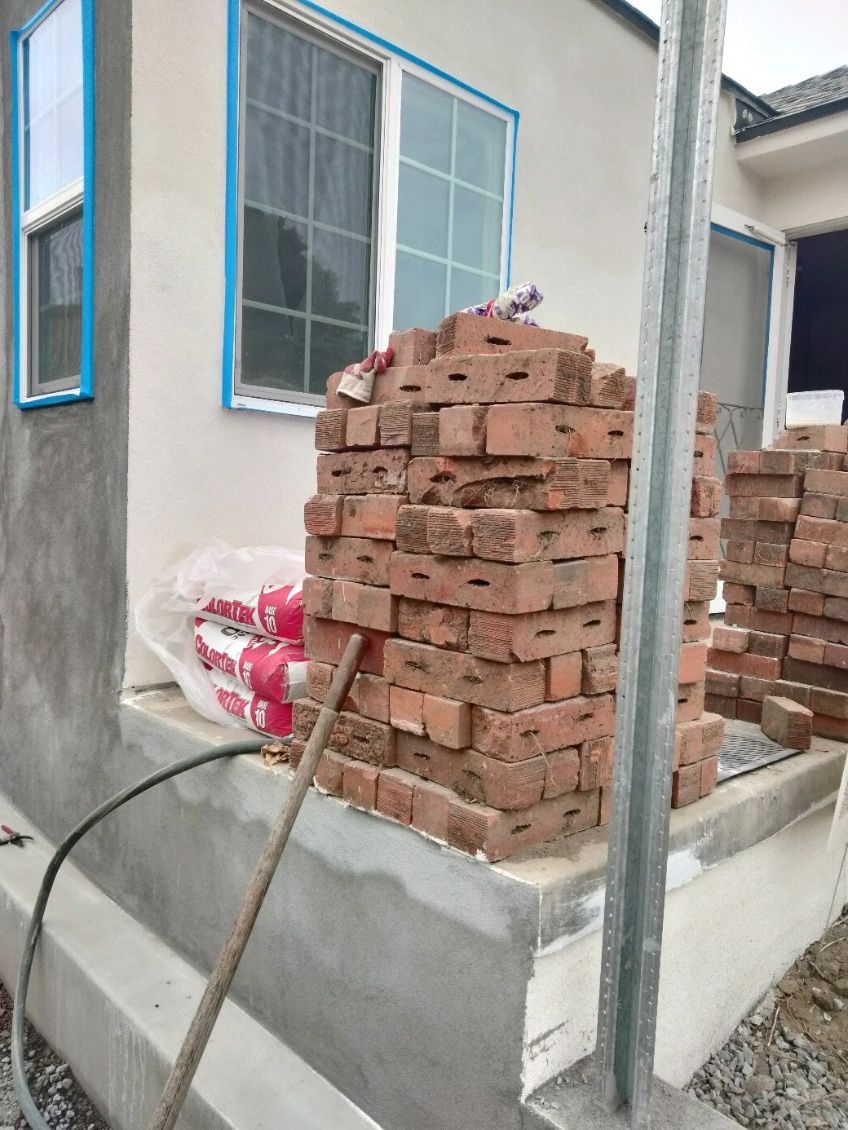 Free Bricks
