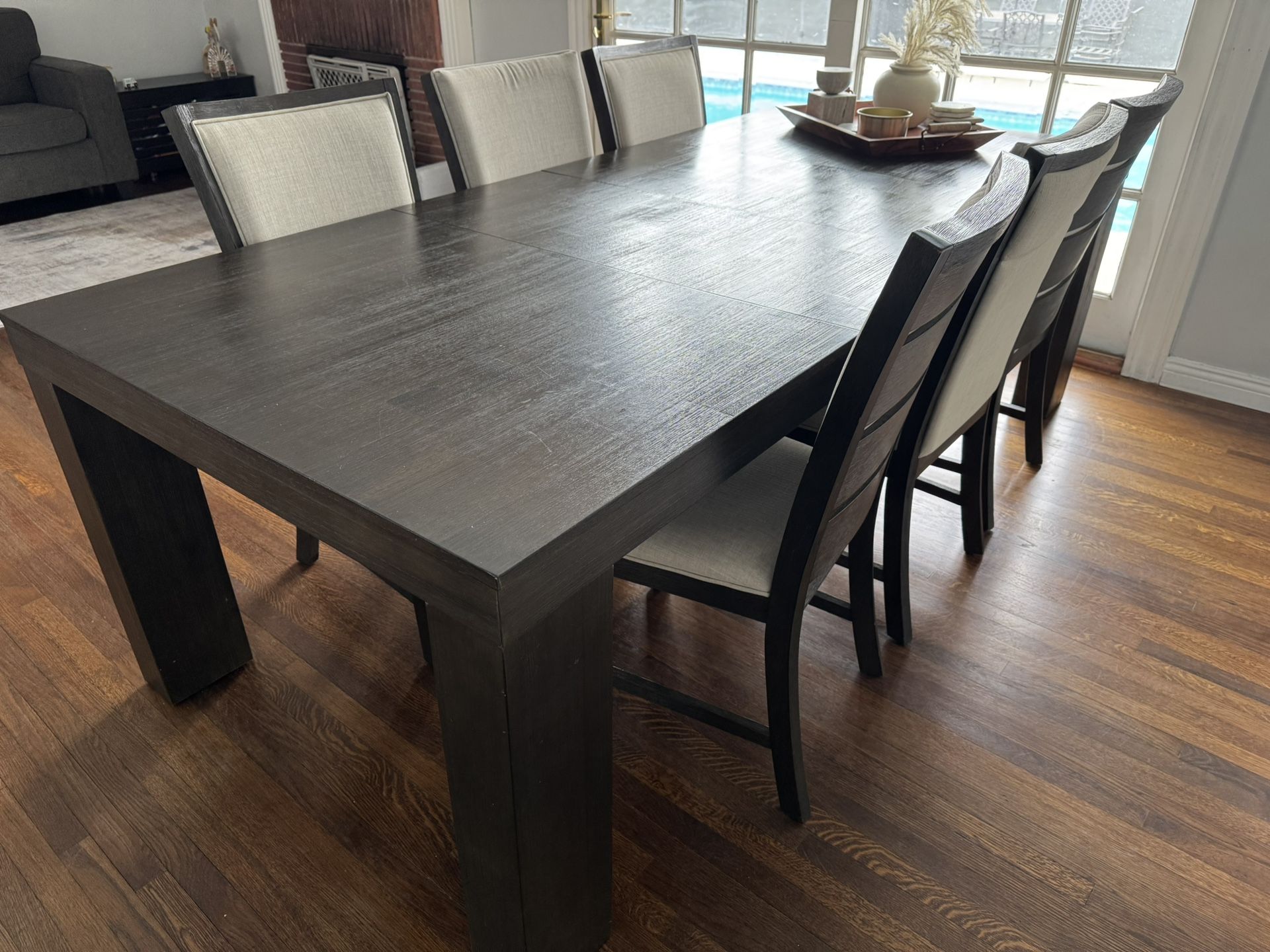 Modern Extendable Dining Table