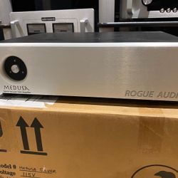 Rogue Audio Medusa, Hybrid Stereo Amplifier