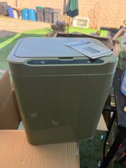 Touchless Sensor Trash Can